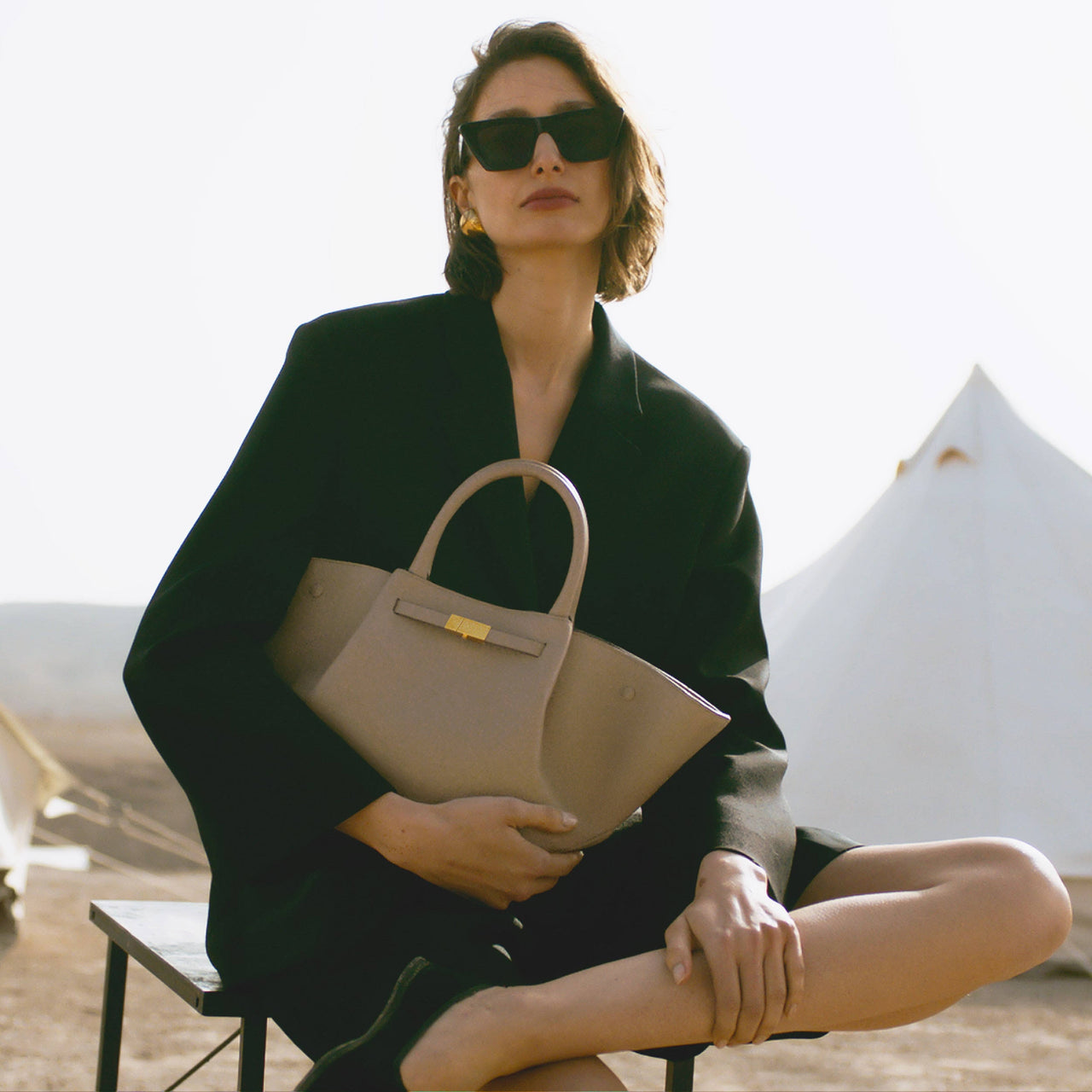 DeMellier | The Midi New York in Dark Sand Small Grain | Leather Shoulder Bag