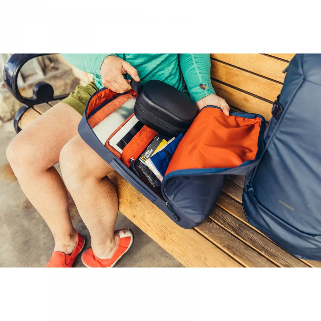 Gregory Juxt 28 Backpack Obsidian Black