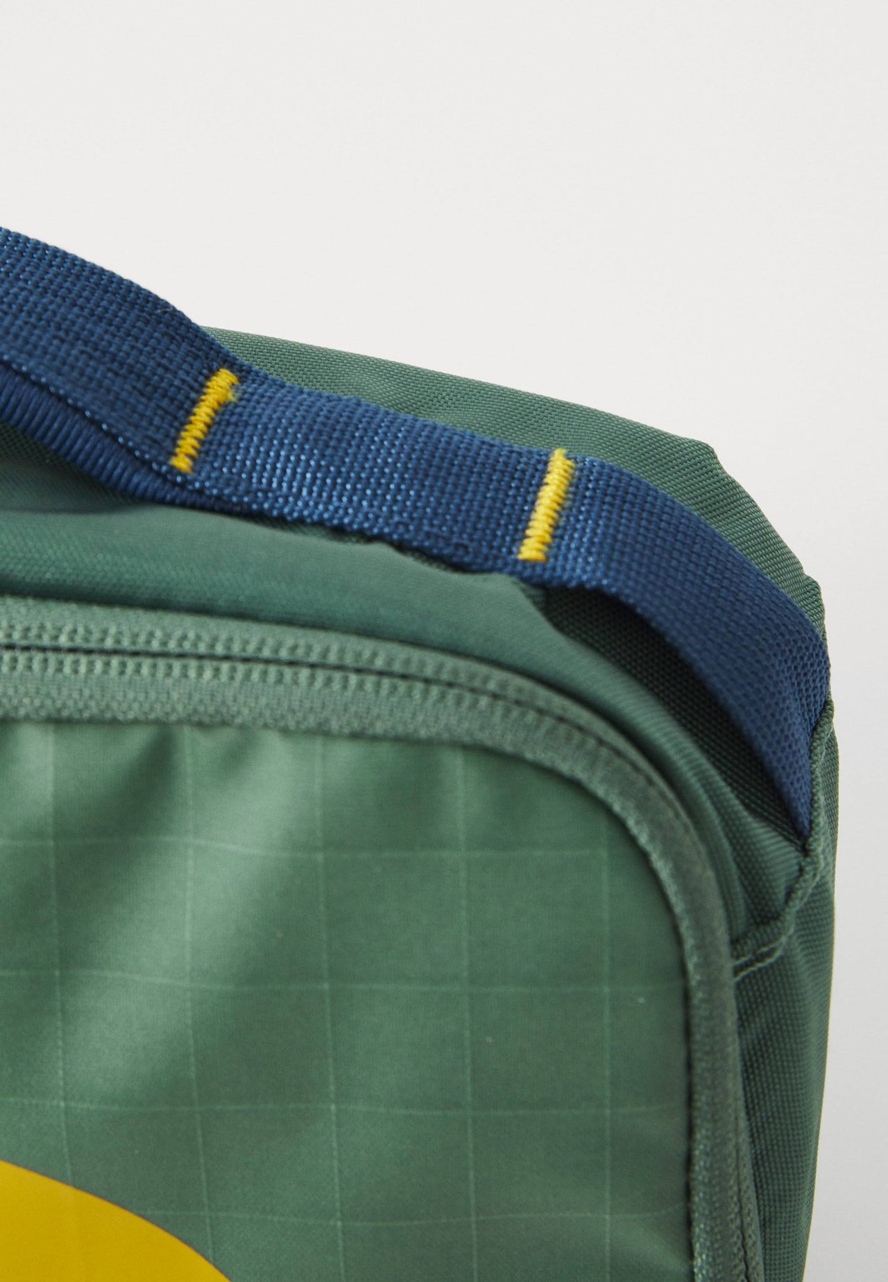 The North Face Base Camp Voyager Toiletry Kit Bag - Duck Green Shady Blue