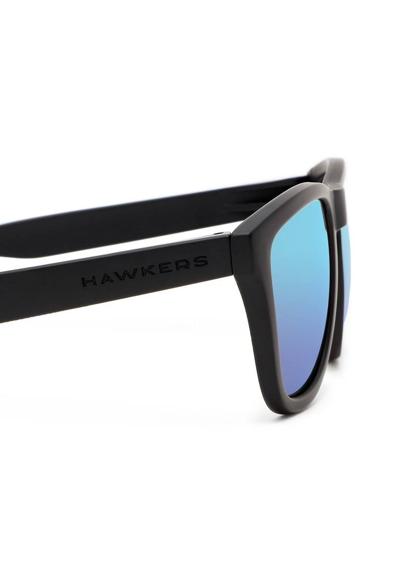 Hawkers Carbon Black Sky One