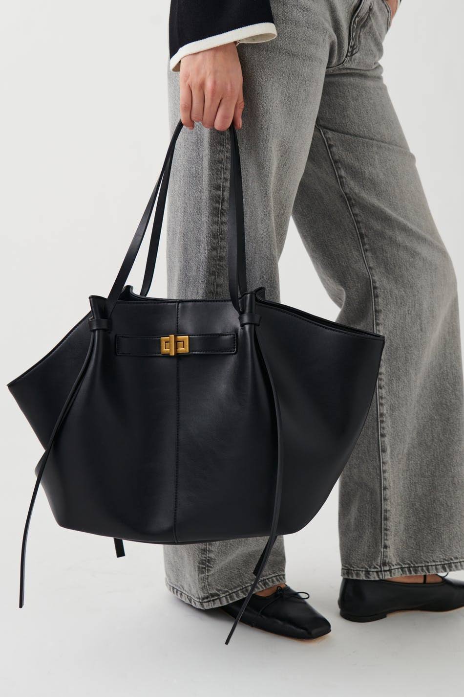 Gina Tricot - Black - Long Strap PU Bag