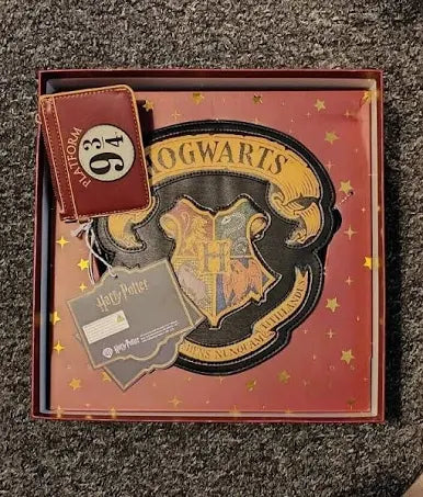 Harry Potter Hogwarts Crossbody Bag Gift Set