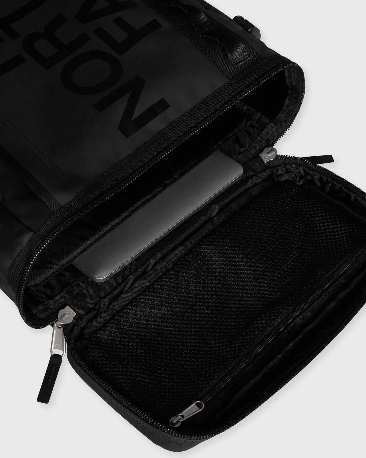 The North Face Base Camp Fuse Box TNF Black-TNF Black-NPF
