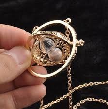 Carat Shop Harry Potter Spinning Time Turner Necklace