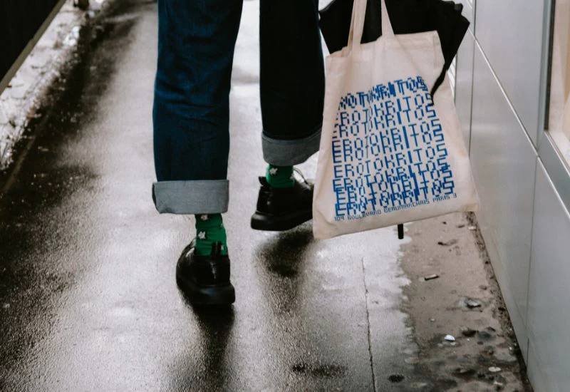 How to Wash a Tote Bag by Hand Without Shrinking