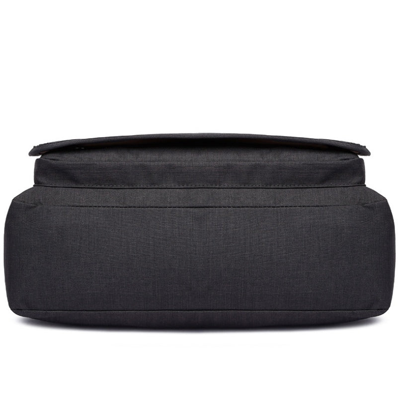 Messenger Bag for Men: Elevate Your Daily Look Instantly