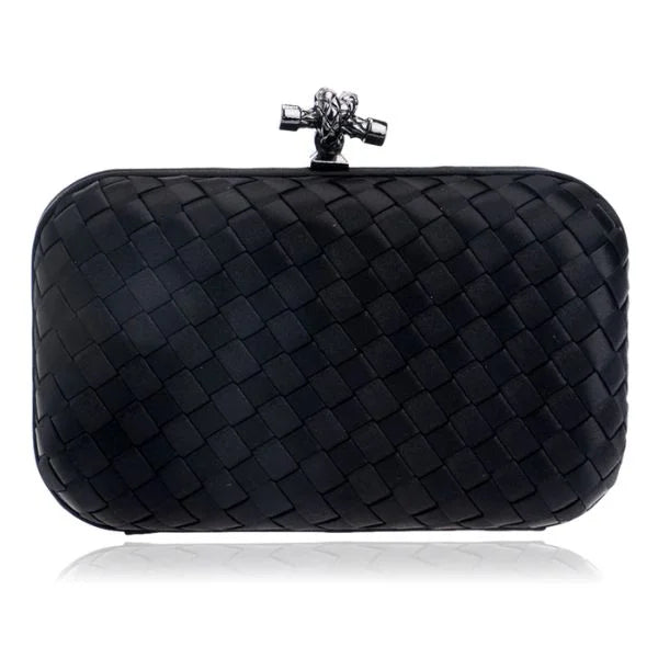 Knot Clutch Black