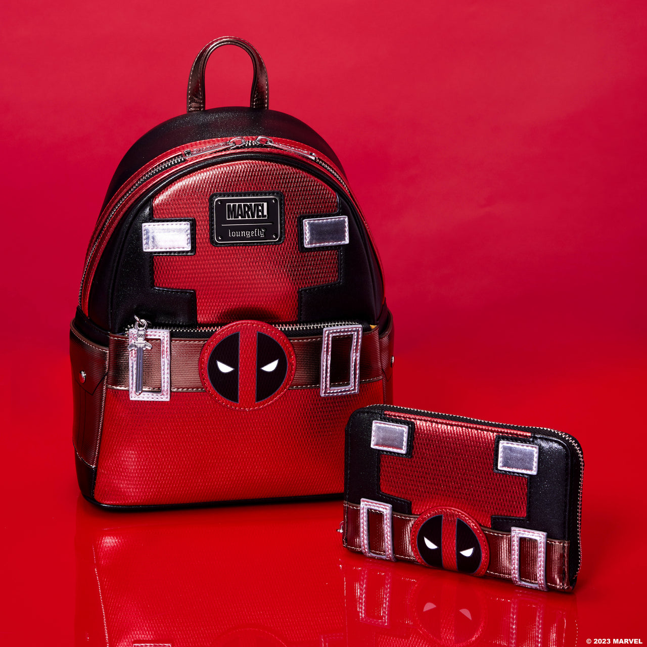 Marvel: Metallic Collection Loungefly Cosplay Mini Backpack: Deadpool