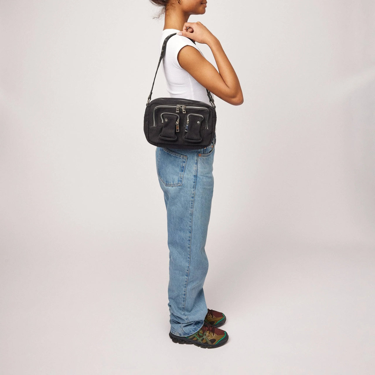 Nunoo Ellie Recycled Canvas - Shoulder bags - Black