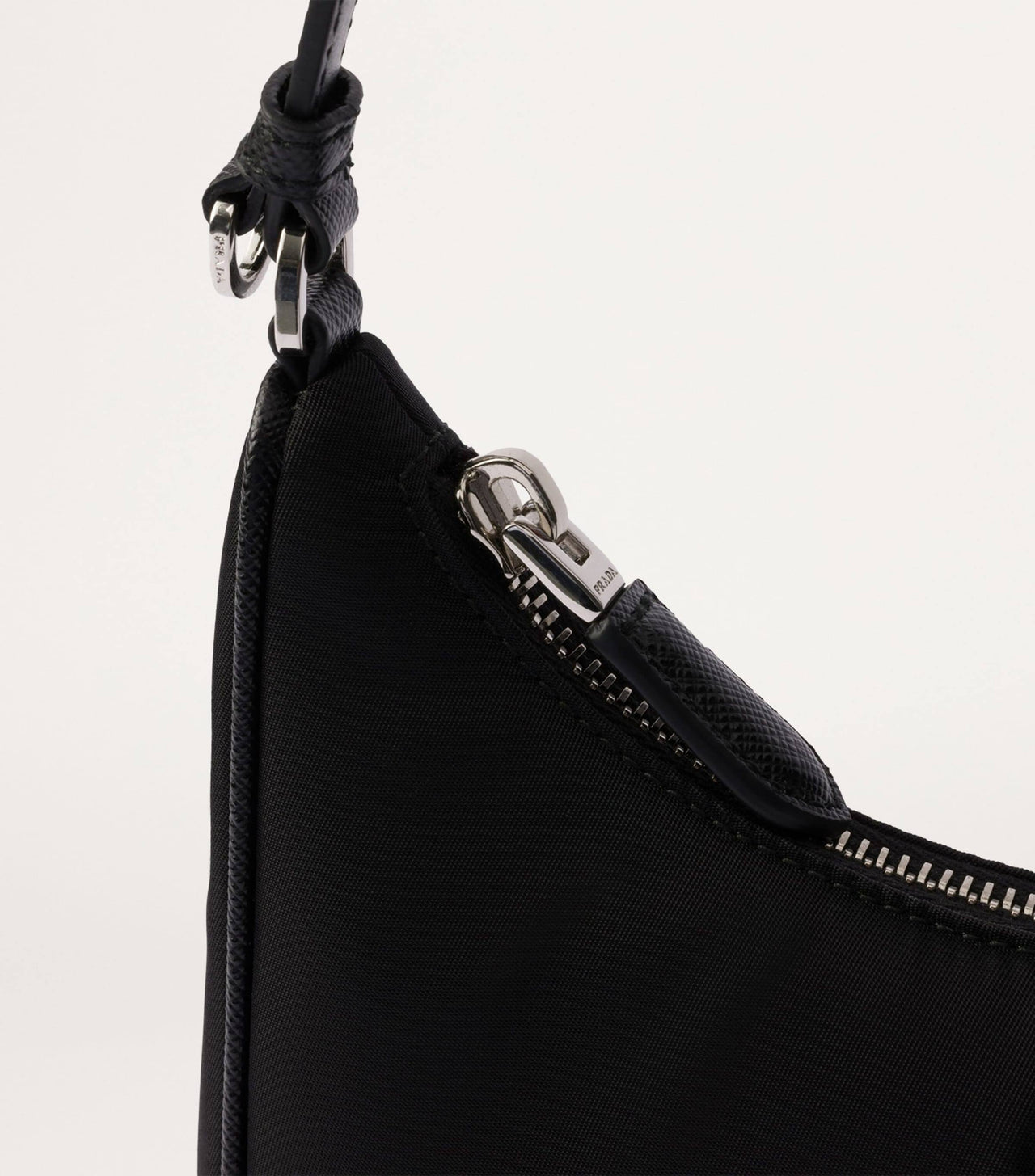 Prada Re-Nylon Re-Edition 2005 Shoulder Bag - Black - One Size