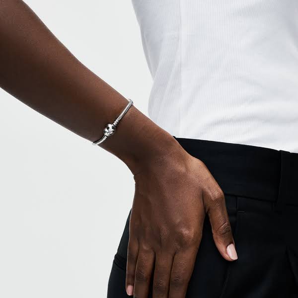 Pandora Moments Silver Heart Clasp Bracelet