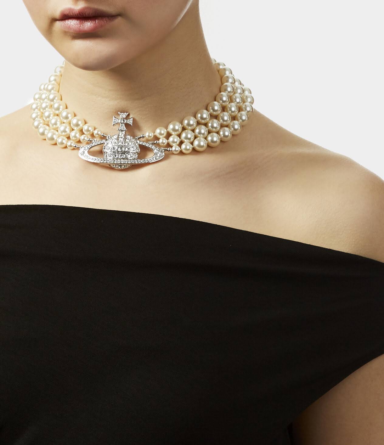 Vivienne Westwood Three Row Pearl Bas Relief Choker