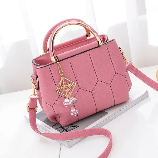 ladycutebagpink